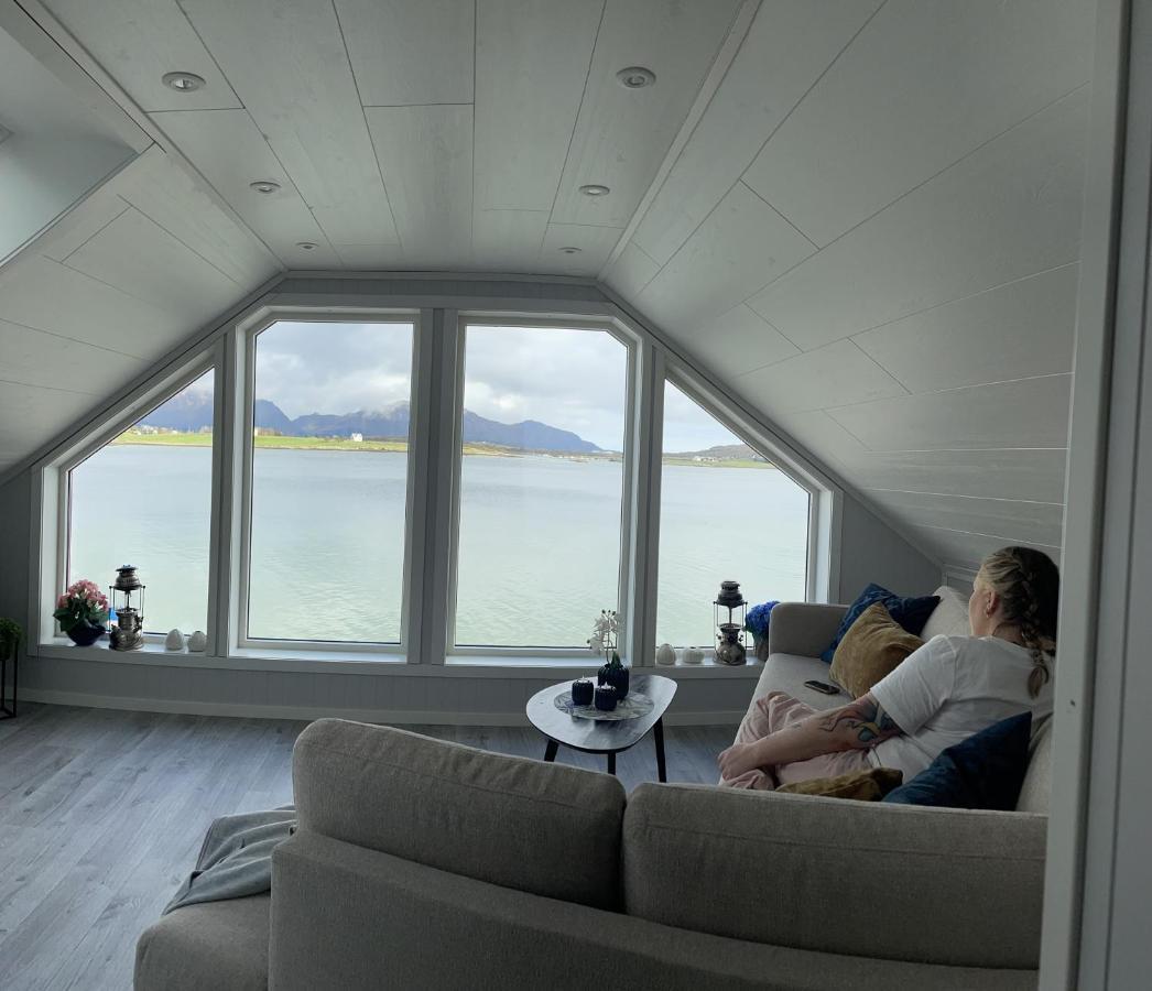 Luxurious Cabin By The Waterfront レクネス エクステリア 写真