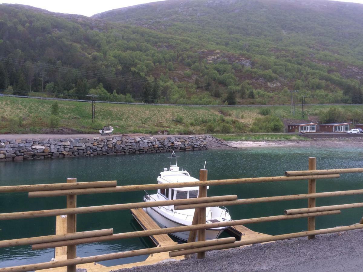 Luxurious Cabin By The Waterfront レクネス エクステリア 写真