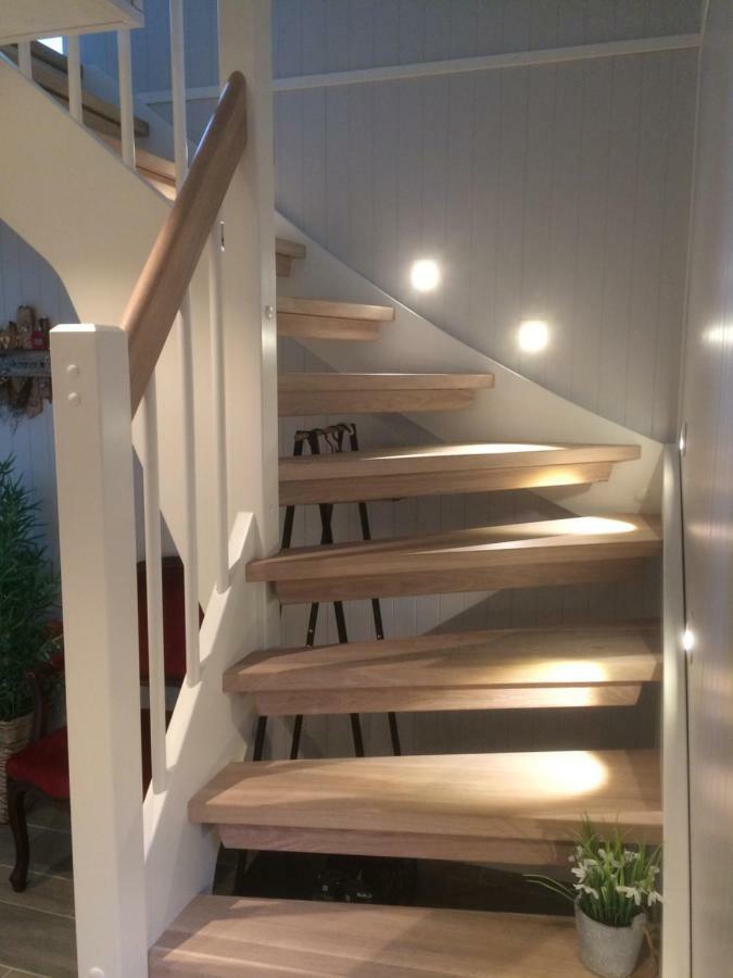 Luxurious Cabin By The Waterfront レクネス エクステリア 写真